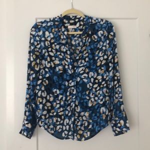 Finn & Grace Blue Camo blouse